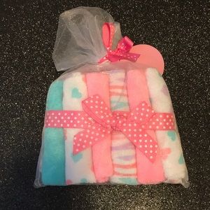 Baby kiss 🛍9x9 12 pack washcloths